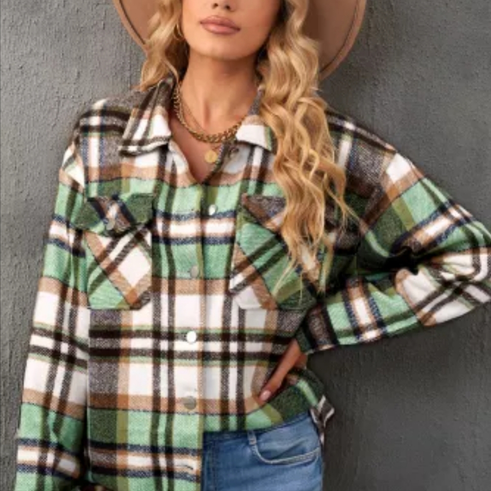 π₯πHPπNew Geometric Plaid shacket - Picture 3 of 16